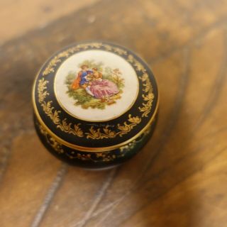 Vintage Pate De Limoges Porcelain Footed Trinket Box Black Gold Fragonard Couple