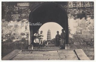 Soochow,  China - View Of Temple / Pagoda Thru Wall Arch - Vintage Lai Chong Rppc