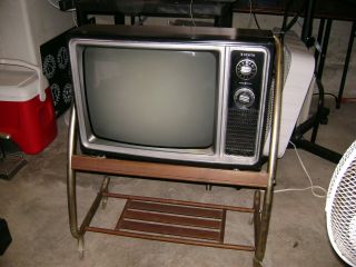 Vintage Zenith B&w Black White Tv Television 1970s 70s Knobs Tube W/ Stand