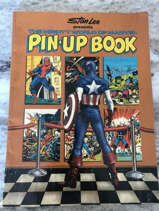 Stan Lee Presents Mighty World Of Marvel Pin - Up Book (1978)