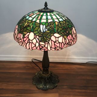 Vintage " Tiffany " Style Lamp Stained Glass Flowers