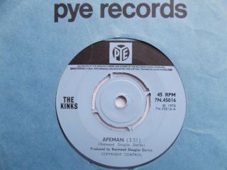 M - Uk Pye 45 - The Kinks - " Apeman " / " Rats "