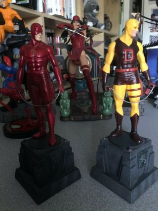 Daredevil (two) Bowen Mini - Statues Yellow And Red Ltd Editions Of 2000 And 4000