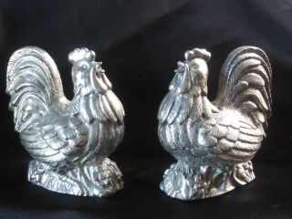 Lenox Williamsburg Pewter ? Rooster Salt And Pepper Shakers