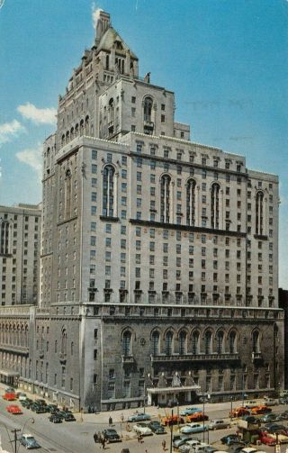 Cpr Royal York Hotel Toronto,  Ontario Canada Vintage 1950s Advertising Postcard