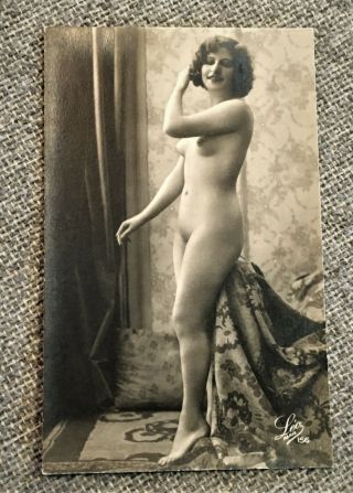 Vintage 1920s French Nude Woman Lady Leo Paris Photo Post Card 156