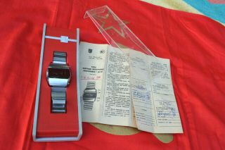 Elektronika 1 Pulsar Red Led Digital Vintage Russian Mens Quartz Watch