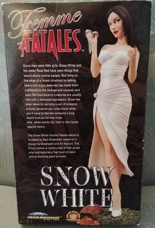 Snow White Femme Fatales Statue Figure Diamond Select Fables Grimm Faerie Tales 3