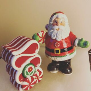 Fitz & Floyd Peppermint Santa Salt & Pepper Shakers Santa & Candy