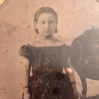 Ambrotype Of Young Girl Printed Dress With Bracelets 1/6 Plate 2