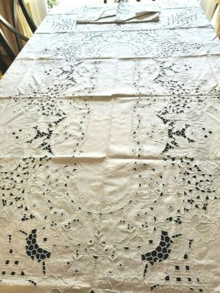Vintage Madeira Heavy Embroidery Tablecloth 108 " ×72 " Napkins