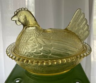 Rare Vintage Yellow Topaz Indiana Glass Hen On Nest Chicken