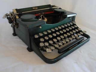 Vintage 1930 Royal Portable Typewriter Two Tone Green 2 Model P Fine