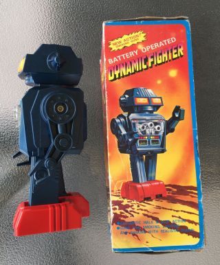 Vintage Tin Litho Battery Operated Toy Robot DYNAMIC FIGHTER Made In Japan W/Box 2