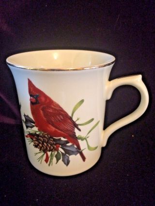 Lenox Winter Greetings By Catherine Mcclung Cardinals Mug Gold Rimmed