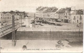 France - Saint Nazaire - Le Sas Et La Place Du Bassin.  Vintage Postcard