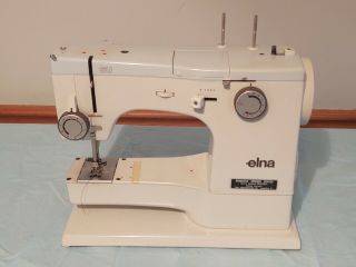 Vintage Elna SU Sewing Machine w/ Metal Case & Foot Pedal 3