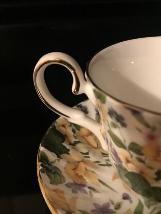 Heirloom Fine Bone China England Floral Daffodil.  Teacup /Saucer.  Vintage 2
