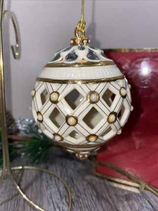 Lenox Florentine Ball Christmas Ornament Ivory Gold Trim Pearl Accents 6118996