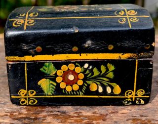 Antique 19thc American Folk Art Painted Wood Dome Top Box Chest Miniature