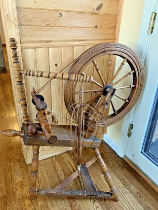 Vintage Primitive Wood Textile Wool Spinning Wheel