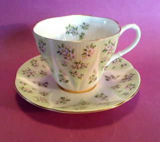 Royal Albert Teacup & Saucer - Debutante - Charm - Green & Pink Daisy - England