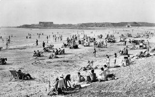 Vintage Real Photo Postcard,  Vazon Bay,  Guernsey,  Sunbathers Deckchairs Unposted