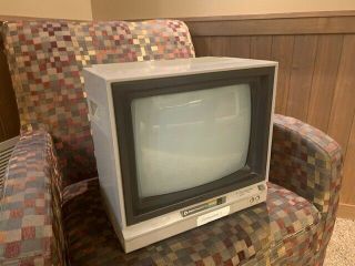 Vintage Commodore Model 1702 Video Monitor