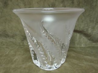 Vintage Signed Lalique France Lobelia Crystal Frosted Fern Leaf Swirl Vase Glass