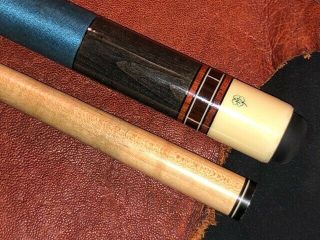 Vintage D4 Mcdermott Pool Cue With Maple Shaft.
