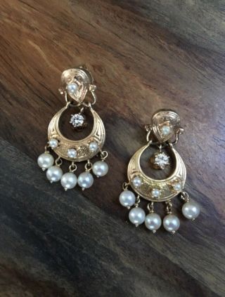 Gorgeous Vintage Solid 14k Yellow Gold With Natural Diamonds And Pearls Earrings