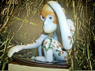 Porcelain Chinese Thinking Monkey Figurine On A Book Chinoiseries Painted Motif