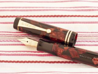 Vintage PARKER DUOFOLD Red Burgundy Black Marble Streamlined Gold Fountain Pen 3