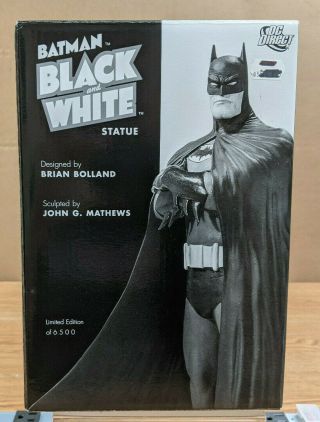 Dc Direct Batman Black & White Brian Bolland Porcelain Statue - 720/6500