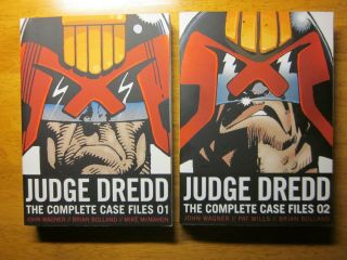 Judge Dredd The Complete Case Files 01 And 02 (graphic Novels) I Am The Law
