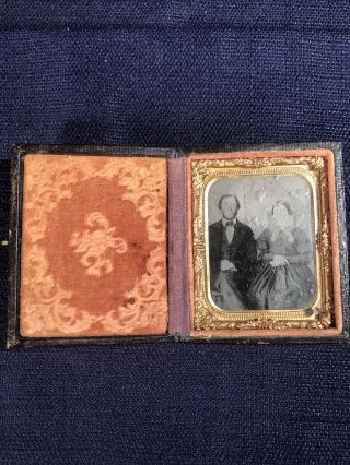 Antique 1/9th Plate Tin Type Photo In Case Man And Woman