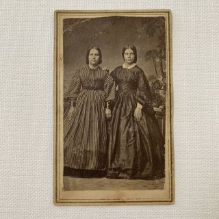 Antique Cdv Cabinet Card Photograph Victorian Women Sisters Id Wilkey