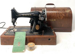 Vintage Singer Portable Sewing Machine Model 99 - 13 In Bent Wood Case