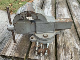 Vintage Bench Vise Parker Union Mfg Co 973b Swivel 3” Jaws Opens To 4” Made Usa