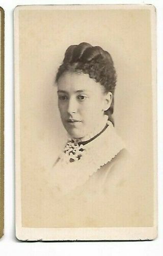 Vintage Cdv - Unidentified Woman By C Carter Photographer,  Worcester,  Ma (2515)