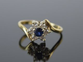 Vintage Estate 14k Solid Yellow Gold Starburst Flower Ring Sapphire Diamonds