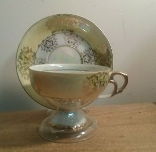 Vintage Royal Crown Tea Cup And Saucer Iridescent Purple And White Gold Trim 905