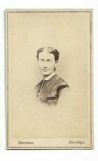 Vintage Cdv - Unknown Woman By Sherman,  Putnam,  Ct (2398)