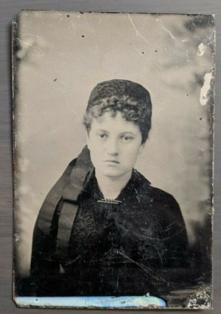 Victorian Memorial Black Dress Widow Woman Post Mortem Funeral Tintype Photo 1
