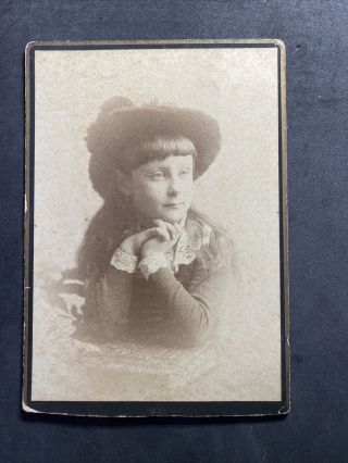 Victorian Photo: Cabinet Card: Sweet Young Girl: Hase & Sohn: Freiburg