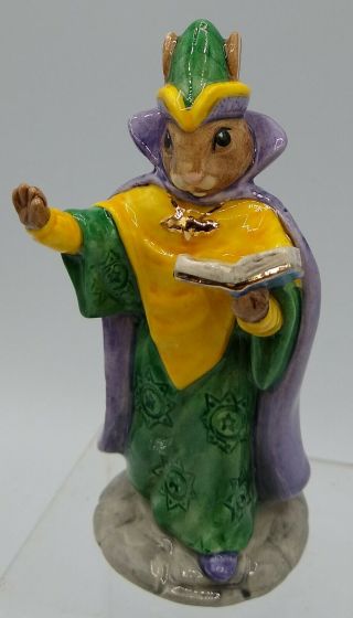 Royal Doulton Mystic Bunnykins Porcelain Sorceror Wizard Figurine 4.  5 " Tall