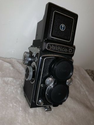 Vintage Yashica D Camera 80mm With Box,  Leather Case,  And Extra Lens