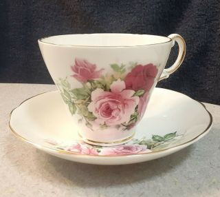 Vintage Heirloom Fine Bone China " Red Roses " Tea Cup & Saucer England