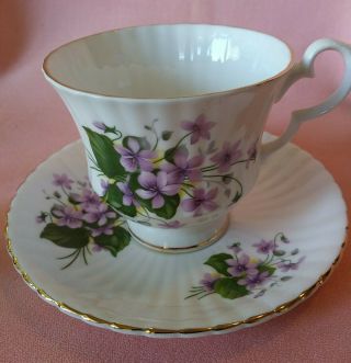 Vintage Royal Windsor Purple Pansies Bone China Tea Cup & Saucer Set 2
