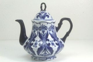 Old Fashion Style Blue & White Delft Tea Pot.